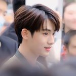 <b>서정적</b>인 분위기로 가득한 남돌