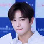 나이를 <b>가늠</b>하기 힘든 미모의 아이돌