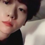 <b>변백현</b> 검은꿈이나 꿔라