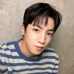 [펜타곤] <b>우석</b>이 투표 잊지 않았쥬??