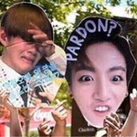 [방탄소년단] 17 브마스에서 본인들 밈 <b>피켓</b>을 발견한 방탄이들