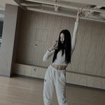 나 장원영 인스타 팔로함..팬됨ㅠ