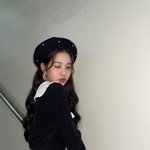 [모두드루와] 장원영 인스타 <b>업로드</b>