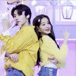 [모두드루와] 아니 ㅁㅊ장원영 <b>손목</b>차이봐