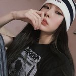 얼굴작아서 개좋다..^