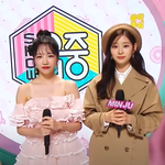 [19] 조유리도 얼굴 엄청작지 않냐? 김민주 한테 안<b>밀림</b>