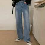 요런 바지 <b>위에</b> 모입지..?