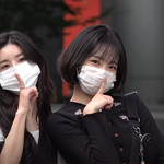 [아이즈원] <b>권은비</b>X조유리, '러브게임' 출근길 러블리