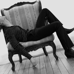 [NCT칠프] 얘는 왜 의자에 앉히면 사람을 <b>반쯤</b> 죽여놓을까