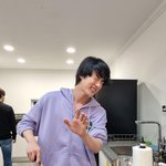 김석진 이 사진 <b>음성</b>지원 되는데