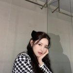미연은 사진 올라올때마다 <b>감탄</b>하게 되네