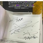 <b>뷔</b><b>팬</b>들앙 이거봄? 싸인해줬다는데