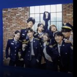 [강다니엘] 너<b>나경</b> 저화질 제복단체짤