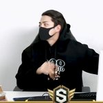 [EXO] 이야... 진짜 잘생겼다