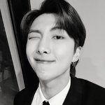 [방탄소년단] 오 김남준 이거 새신랑 <b>재질</b>