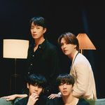 하이라이트 12주년 컨셉포토 너무 이쁘다