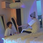 [NCT드림] 지송이 팔벌리고 있는거 ㄹㅇ안기라고 하는거 같아 <b>와우</b>