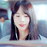 <b>바닥</b>에 떨어진 날개의 주인 女돌