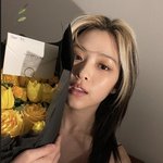 <b>류진</b> 이사진 ㄹㅇ 한소희 닮았다