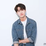 [펜타곤] 창구랑 홍석이랑 프로필 찍은건 <b>무야</b>..?