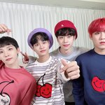 [<b>AB6IX</b>] 에이비식스 맨투맨 졸귀....
