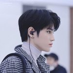 [이태용] 코트입<b>어조</b>