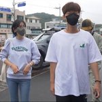 <b>인사</b>하느라 정신없는 김소연