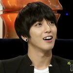 정국이랑 정용화 닮지 않음?ㅋㅋㅋ