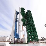 누리호 <b>발사</b> 36분전 기립장치 철수완료…이륙준비