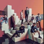 이 방송의 포스터는 엑소의 일본 앨범 COUNTDOWN과 비슷합니다