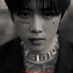 [더보이즈] 선우군 목에 <b>굉장</b>한걸 차고 있구만