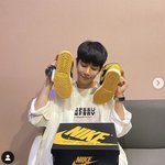 [모두드루와] 영탁이한테 신발 받은 <b>엠제이</b> 귀욥찌