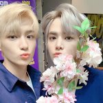 더보이즈 현재 <b>영훈</b> 이 셀카 처음봤는데 진짜 너무 예뻐