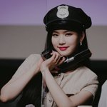 스테이씨 <b>아이사</b> 경찰 찰떡