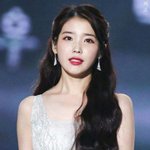 아이유 <b>이날</b> 귀걸이 어디 거임?