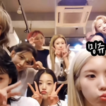 와 이거 아이즈원 연습할때 모습이라는데 <b>돈독</b>하다