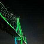 부산항대교 위에 하늘에서 <b>UFO</b> 찍혔는데 맞을까요?