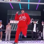 <b>리정</b> 이 옷 대체 뭐야