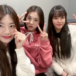 [스테이씨] 나 오랜만에 팬<b>톡</b>왓당~~
