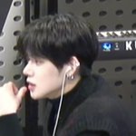 [이것좀봐줘] 어제 키스더라디오 게스트 봄?