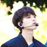 타팬도 <b>홀릭</b>, 몰입감 있는 남돌 미모