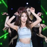 내가 볼땐 <b>승연</b>이도 글래머과인데.jpg