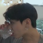 [군대] <b>님</b> 자극적