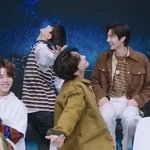 [엔하이픈] <b>야옹</b>즈 멤버들 놀리기 바쁨