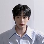 나 이렇게 생긴 사람 리디북스에서 봄