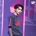 내 최애 리바이<b>라이팅</b> ㅈㄴ 하고 잇는데