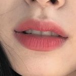 아린 이거 입꼬리 메이크업인가??