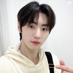 오늘자 <b>성훈</b> 뮤뱅 셀카
