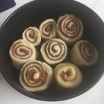 <b>시나몬</b> 롤 만들었엉