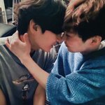 너네 술취하면 친구랑 이<b>포즈</b> ㄱㄴ?
